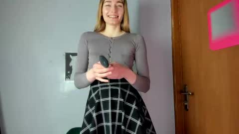 millie_lacroix online show from 04.20.26