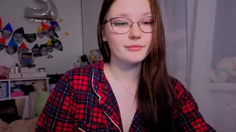 Snapshot of milliedoll chatting on 01.14.26 Millie online show from 01.14.26