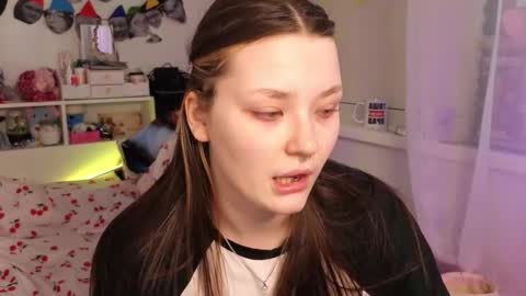 Snapshot of milliedoll chatting on 02.24.26 Millie online show from 02.24.26