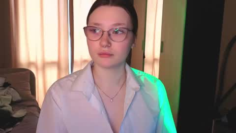 Millie online show from 04.19.26