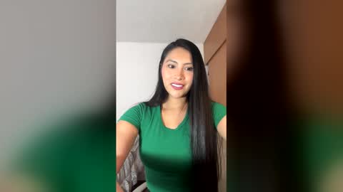milly__taylorrr07 online show from 05.17.26
