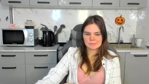 Welcome My name is Tina online show from 02.14.25