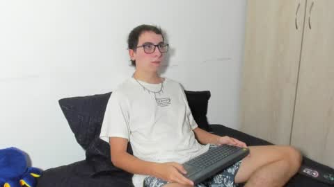 Snapshot of milogm_ chatting on 06.28.26 milogm_ online show from 06.28.26