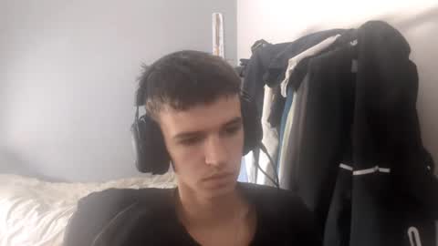 Snapshot of miloray_ chatting on 06.21.26 Denis online show from 06.21.26