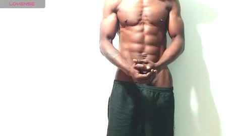 Miltonn online show from 03.11.25