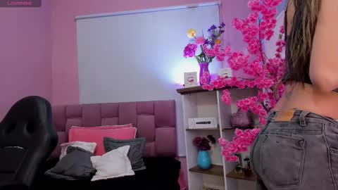  Milu Belucci  online show from 09.26.25