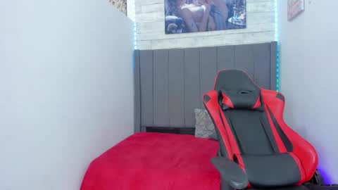 Snapshot of miluuu18 chatting on 01.24.25 Miluu online show from 01.24.25