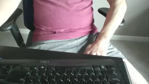 Snapshot of milwaukeebadger24 chatting on 11.01.25 milwaukeebadger24 online show from 11.01.25