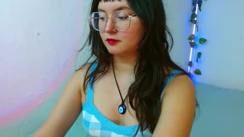 mily_baker online show from 02.03.25