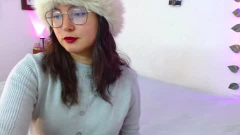 Snapshot of mily_baker chatting on 06.20.26 mily_baker online show from 06.20.26