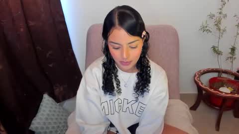 Mimii  online show from 11.30.25