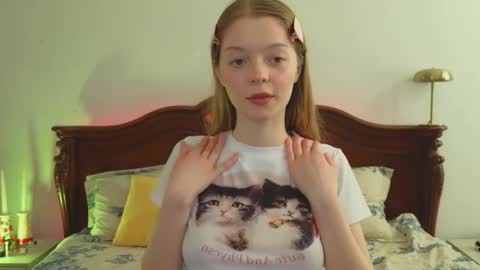 Snapshot of mimichelle chatting on 03.02.25 mimichelle online show from 03.02.25