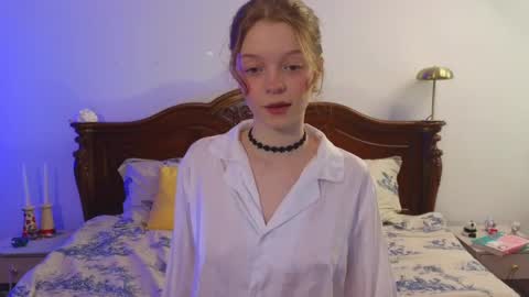 Snapshot of mimichelle chatting on 03.08.25 mimichelle online show from 03.08.25