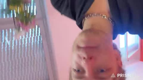 Snapshot of mimiro12 chatting on 10.13.25 mimiro12 online show from 10.13.25