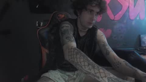 Snapshot of min1pekka chatting on 09.22.25 Max online show from 09.22.25