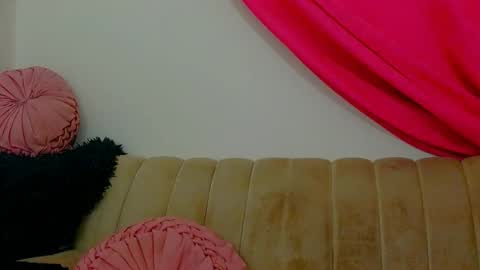 Snapshot of mina_hotty chatting on 04.24.26 mina_hotty online show from 04.24.26