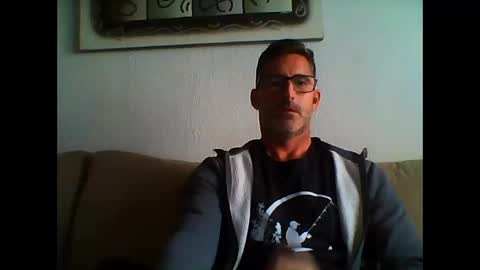 Snapshot of mindthestep chatting on 02.03.25 MIND online show from 02.03.25