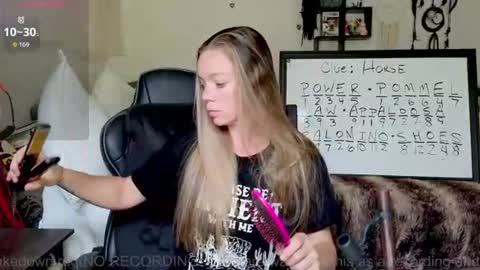 Mindy Mars online show from 06.18.26