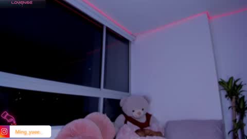 My name is Fer Nice to meet you  give it a thumbs up please its important online show from 02.13.25