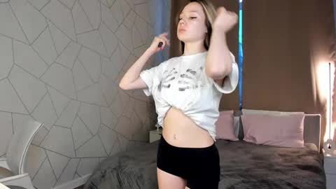 Snapshot of mini_allice chatting on 02.12.26 Allice online show from 02.12.26