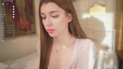 Snapshot of minirini chatting on 09.28.25 Rina online show from 09.28.25