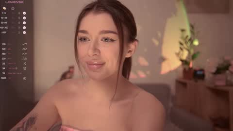 Snapshot of minirini chatting on 12.05.25 Rina online show from 12.05.25