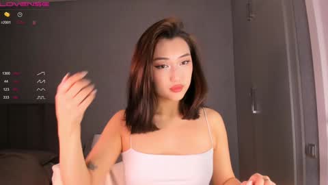 Snapshot of minnie_jin chatting on 12.24.24 minnie_jin online show from 12.24.24