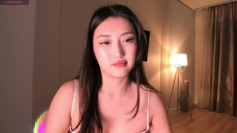 Snapshot of minnie_jin chatting on 04.26.26 minnie_jin online show from 04.26.26