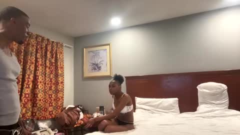 minniehunney online show from 01.18.25