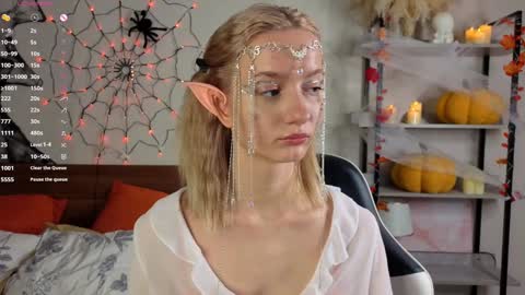 Snapshot of minnietammy chatting on 10.31.25 Mary is here 3 My favorite patterns 77143222321Try my private online show from 10.31.25