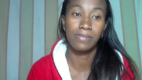 minouch211907 online show from 02.28.25