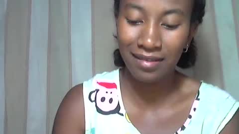 minouch211907 online show from 11.19.25