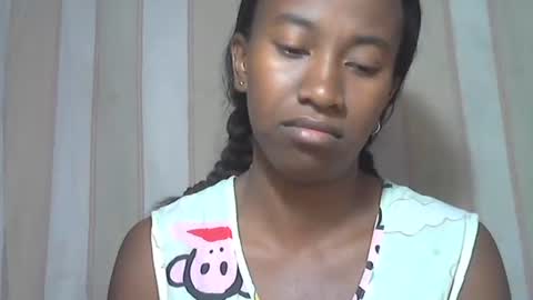 minouch211907 online show from 11.22.25