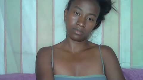 minouch211907 online show from 12.04.25