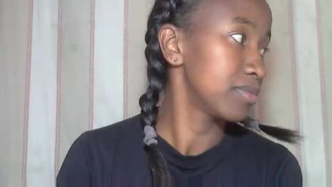 minouch211907 online show from 12.14.25