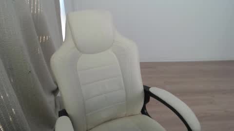 mira_g online show from 10.08.25