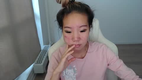 mira_g online show from 10.27.25