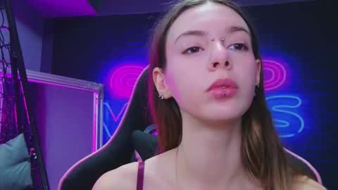 mira_lynxx online show from 02.04.26