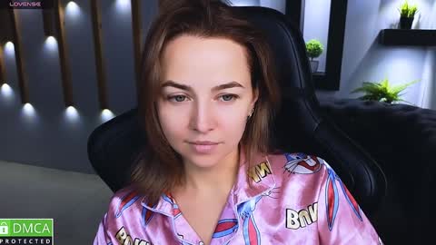 Snapshot of mira_mermayd chatting on 12.10.24 Mira online show from 12.10.24