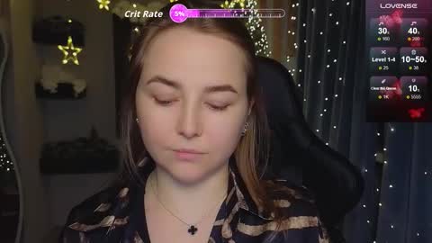 Snapshot of mira_mermayd chatting on 12.18.25 Mira online show from 12.18.25