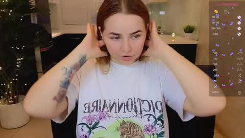 Snapshot of mira_mermayd chatting on 02.08.26 Mira online show from 02.08.26