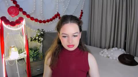 Snapshot of miraclecurly chatting on 03.25.26 Emma online show from 03.25.26