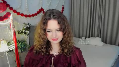 Snapshot of miraclecurly chatting on 03.29.26 Emma online show from 03.29.26