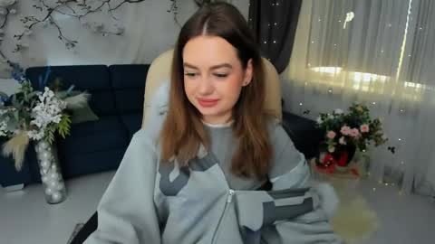 Snapshot of miraclecurly chatting on 04.26.26 Emma online show from 04.26.26