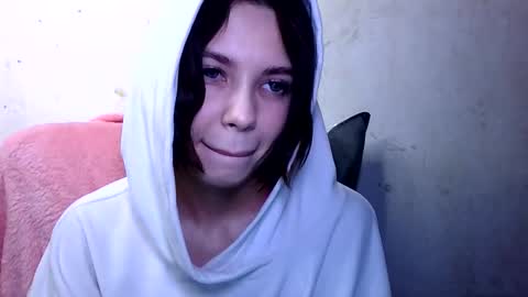 MiraLaPics online show from 03.30.26