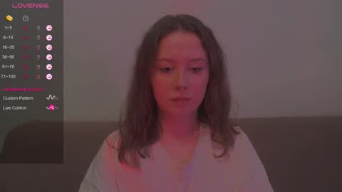 Kira online show from 10.10.25