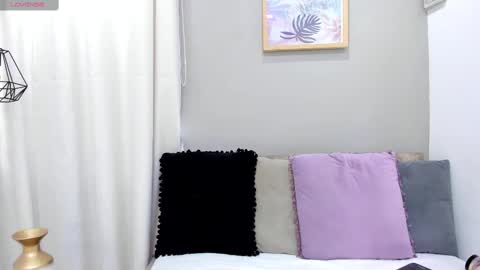    online show from 03.04.25