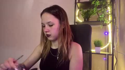 miranda_holms online show from 08.04.26