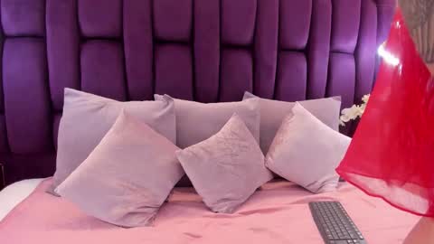 Snapshot of mirandaaduboiss chatting on 02.21.26 Miranda online show from 02.21.26