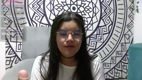   online show from 10.05.25